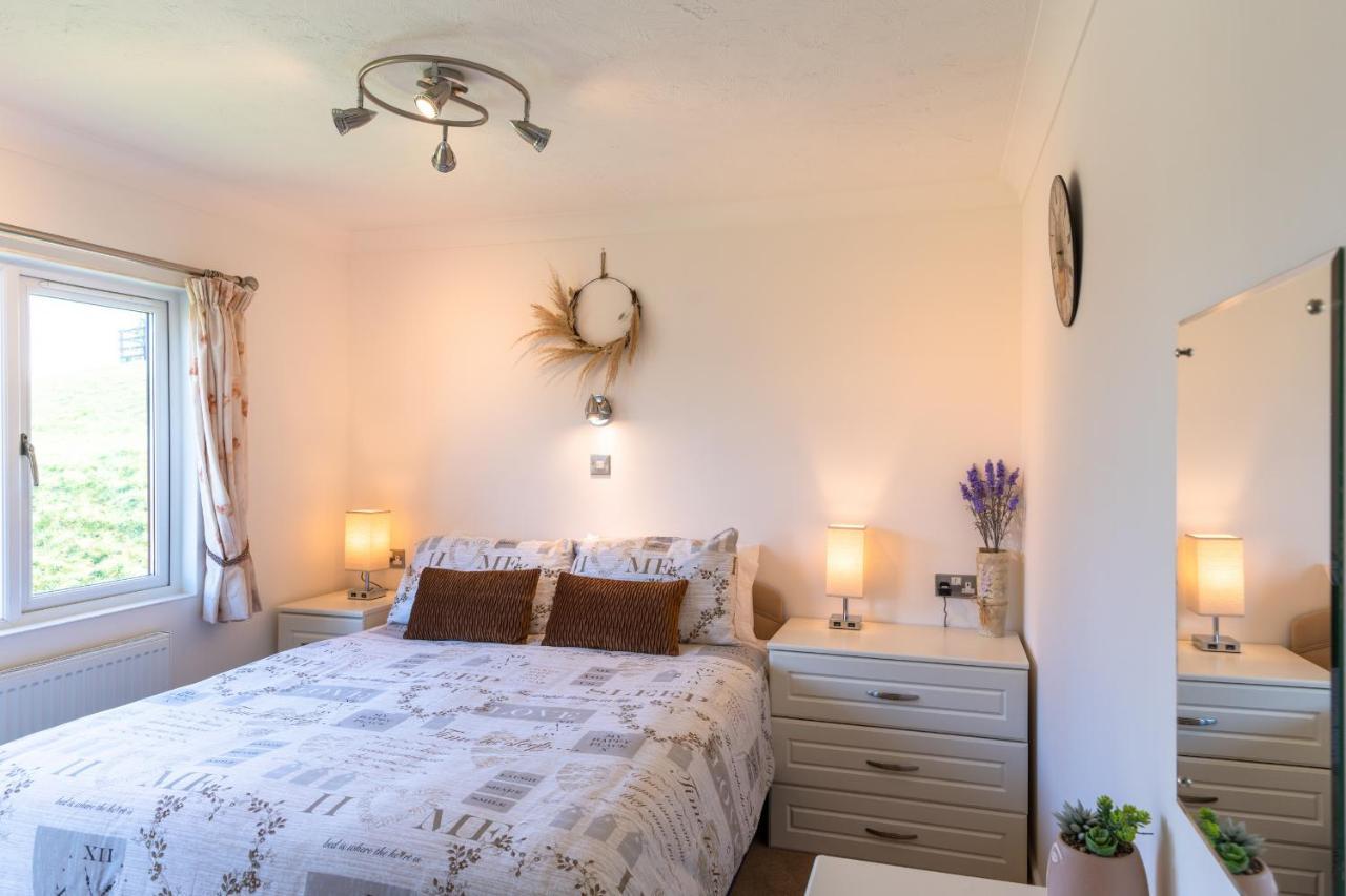 Finest Retreats - Serendipity Lodge Torpoint Esterno foto