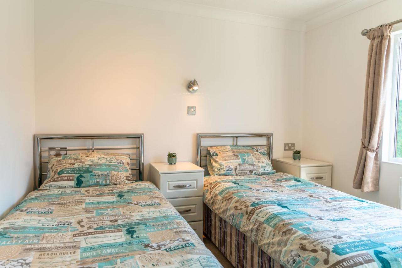 Finest Retreats - Serendipity Lodge Torpoint Esterno foto